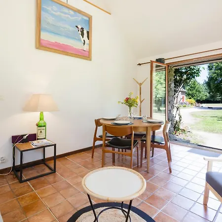 בית נופש La Bergerie Du Manoir De Kercassier Guérande